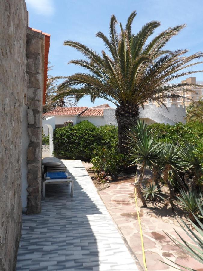Villa At Seafront With Private Garden-655 德尼亚 外观 照片
